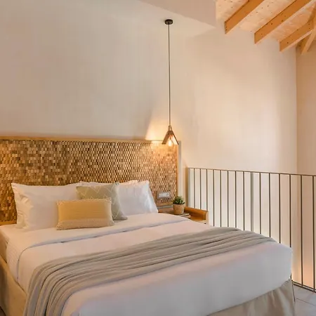 Chromata Assos Kefalonia Άσσος