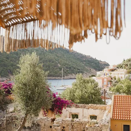 Chromata Assos Kefalonia فندق 3*