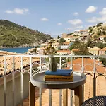 ホテル Chromata Assos Kefalonia 3*