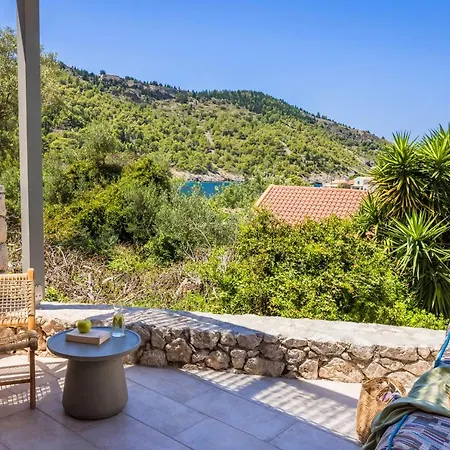 Chromata Assos Kefalonia ホテル 3*
