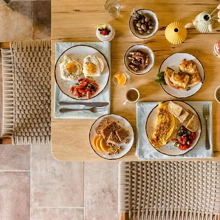 Chromata Assos Kefalonia מלון אסוס