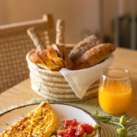 Chromata Assos Kefalonia