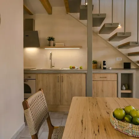 Chromata Assos Kefalonia 3*