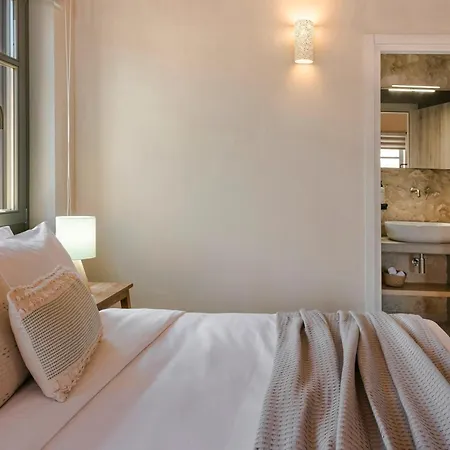 Chromata Assos Kefalonia 3*