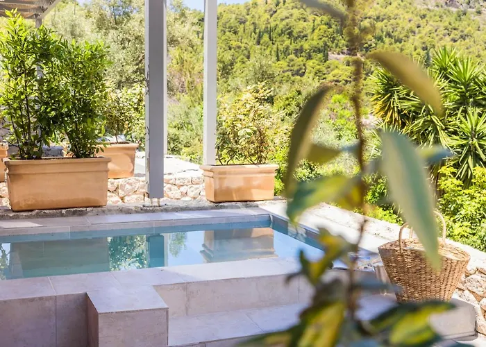 Chromata Assos Kefalonia Hotel 3*